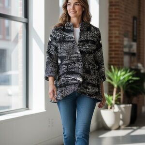 Comfy USA Black White Milan Skyline Monochrome Lagenlook Asymmetrical Jacket